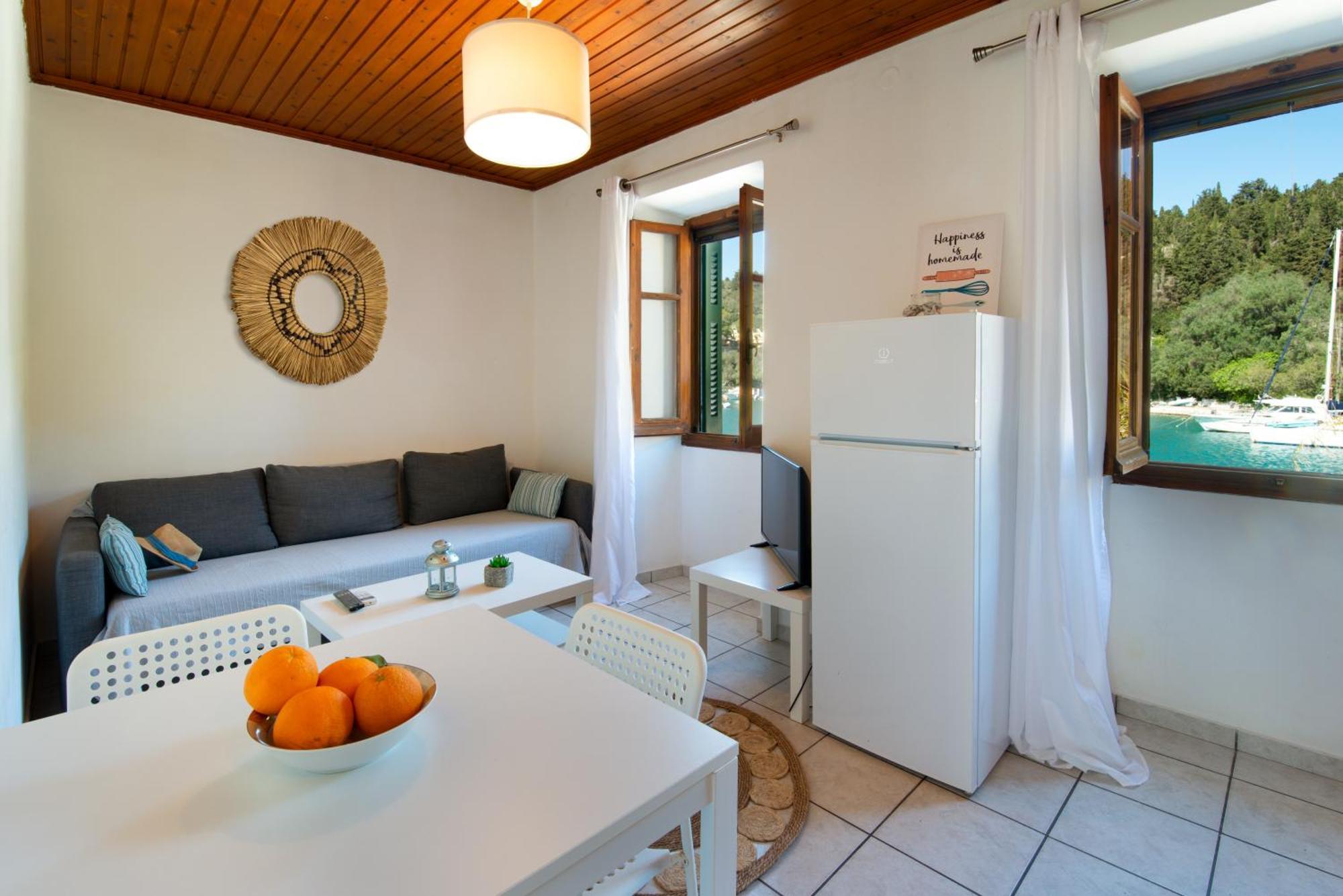 Apartment Dina Lakka (Paxos)